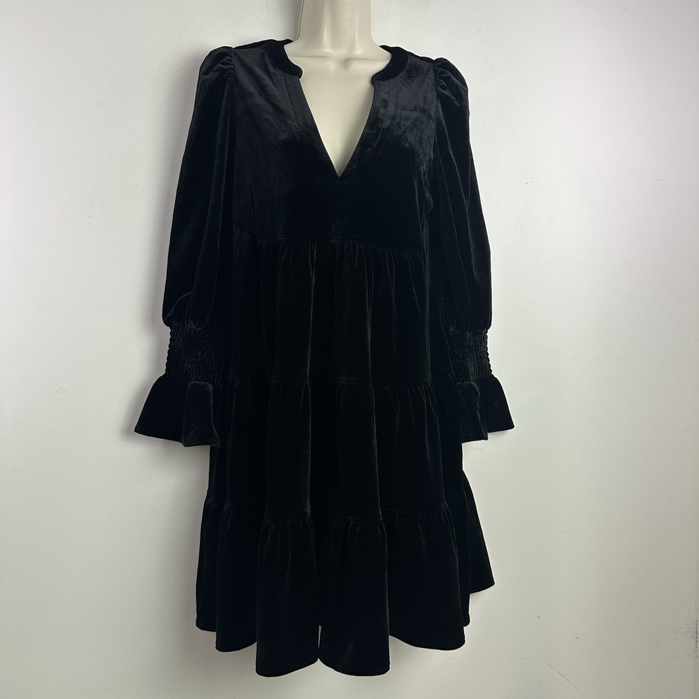 Pomander Place Dress Small Velvet Black Tiered Long Sleeve V Neck Cocktail Dress